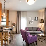 Statthotel Bed & Breakfast 4*