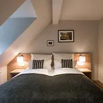 Statthotel Bed & Breakfast 4*
