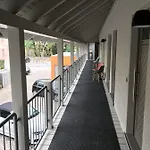 Statthotel Bed & Breakfast 4*
