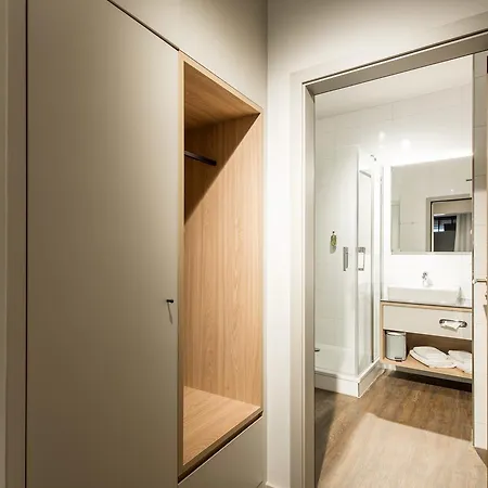 Statthotel Alojamento de Acomodação e Pequeno-almoço 4*