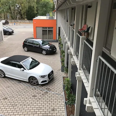 Bed & Breakfast Statthotel 4*