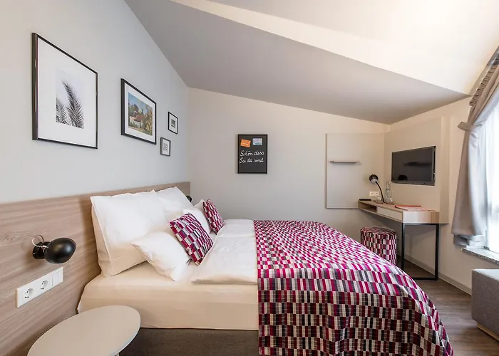 Bed & Breakfast Statthotel