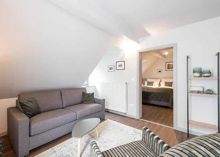 Statthotel Bed & Breakfast 4*