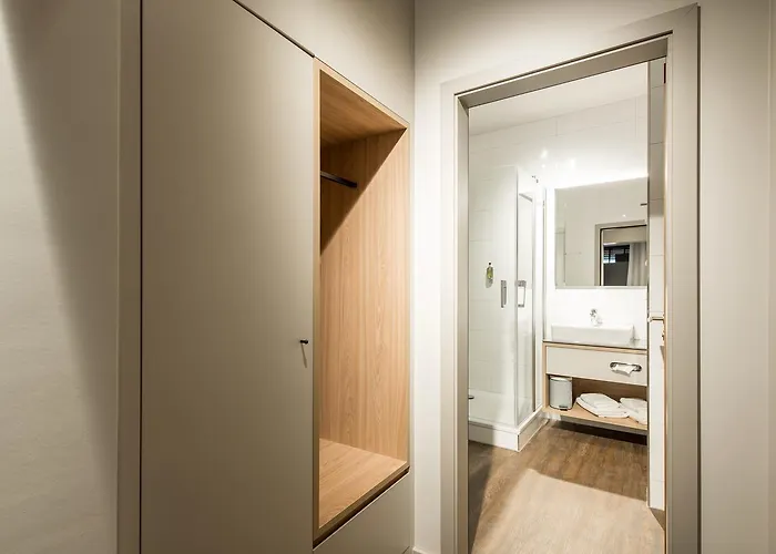 Statthotel Oda ve Kahvaltı 4*