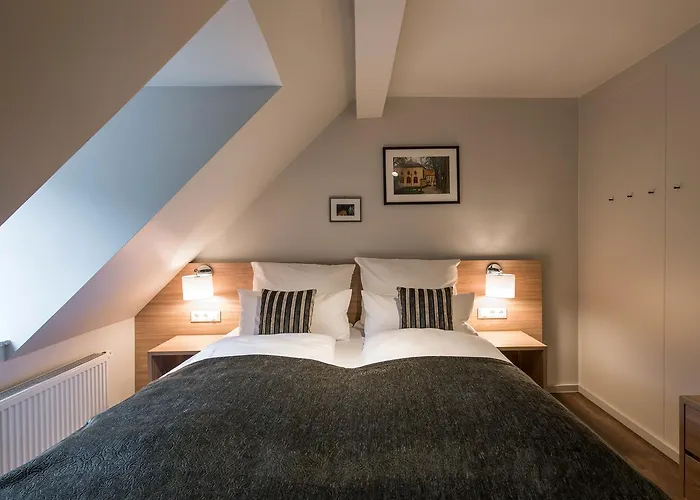 Statthotel Oda ve Kahvaltı 4*